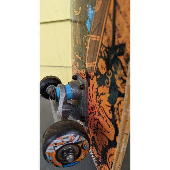 Kryptonics Skateboard -Logo Gas Mask- 50mm - Picture 3 of 10